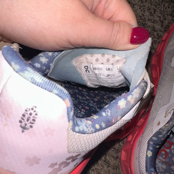 On Running X Free People Cloud Monsters - Picture 4 of 4